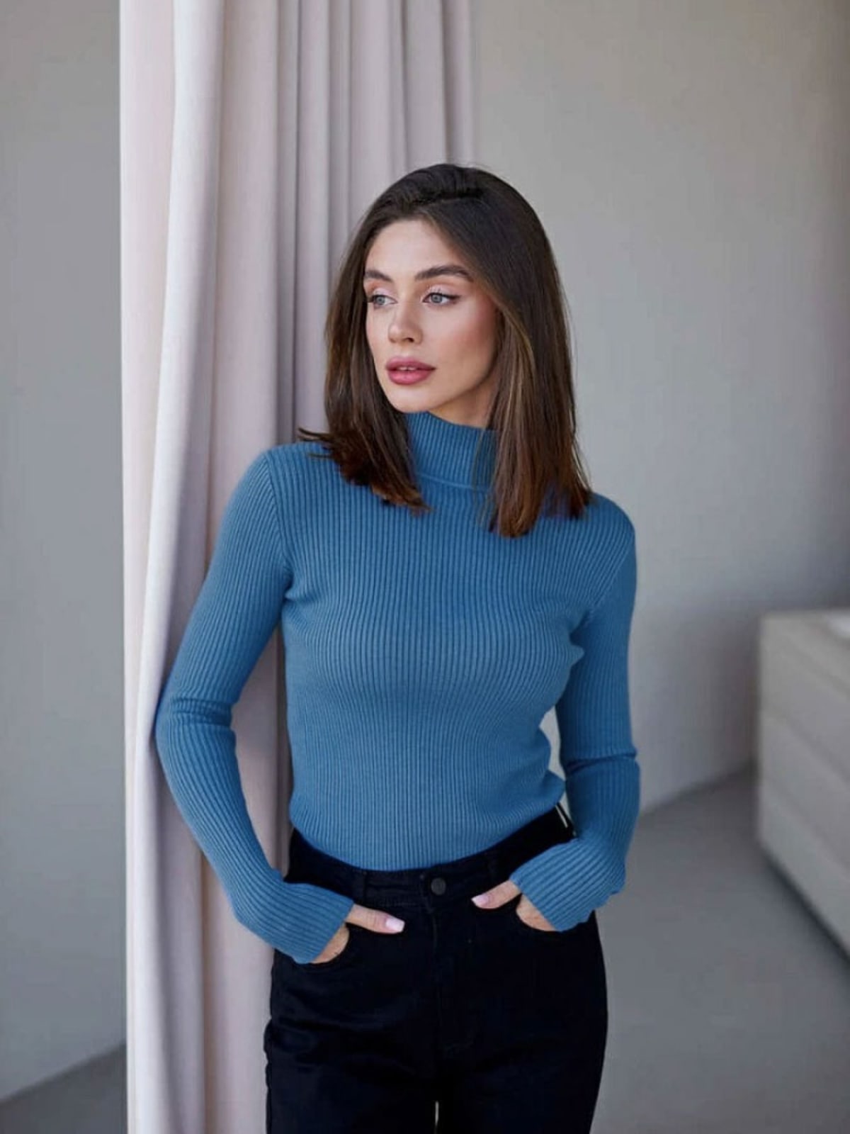 Barolo Ribbed Mock Neck Sweater
