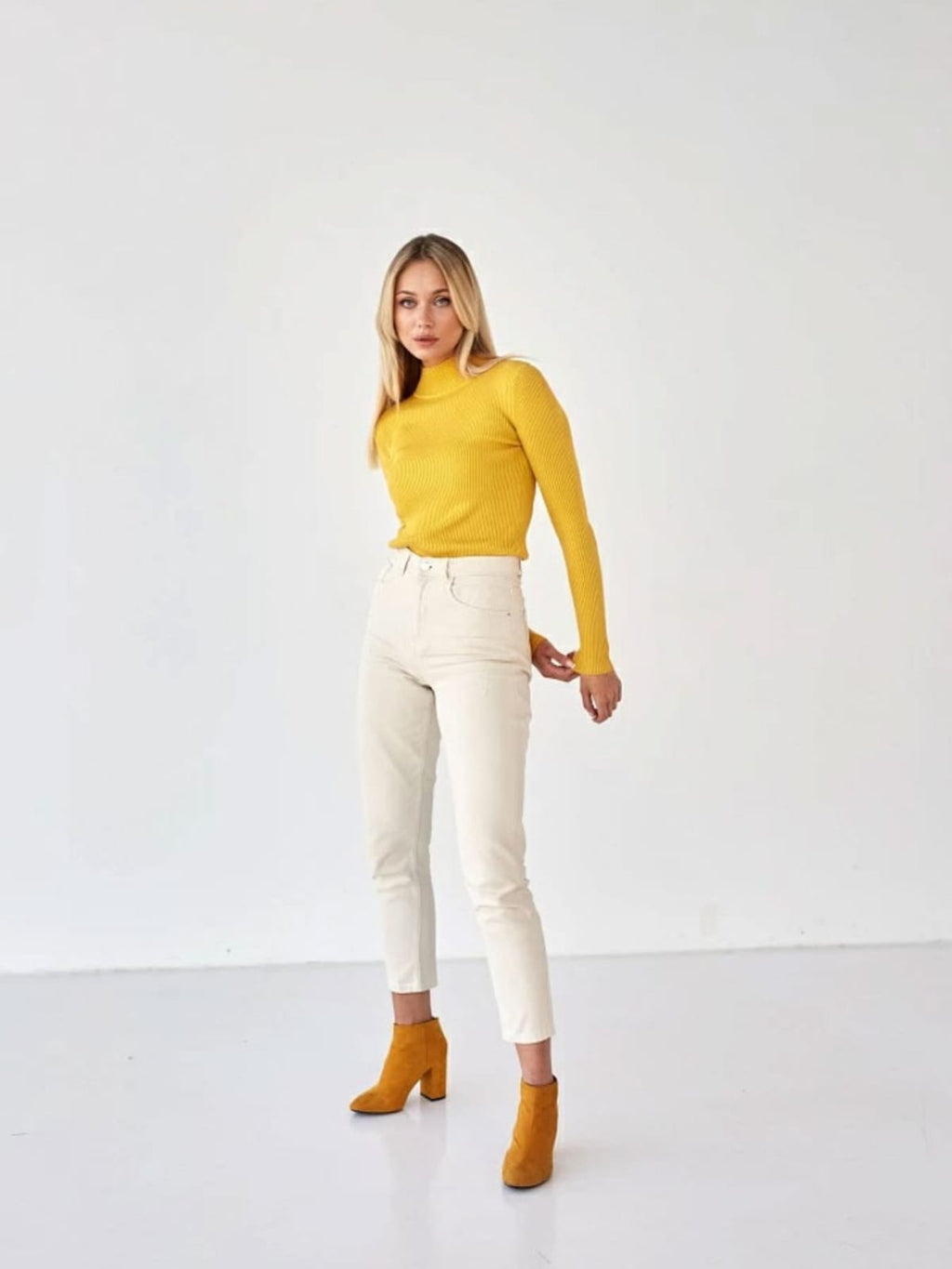 Barolo Ribbed Mock Neck Sweater