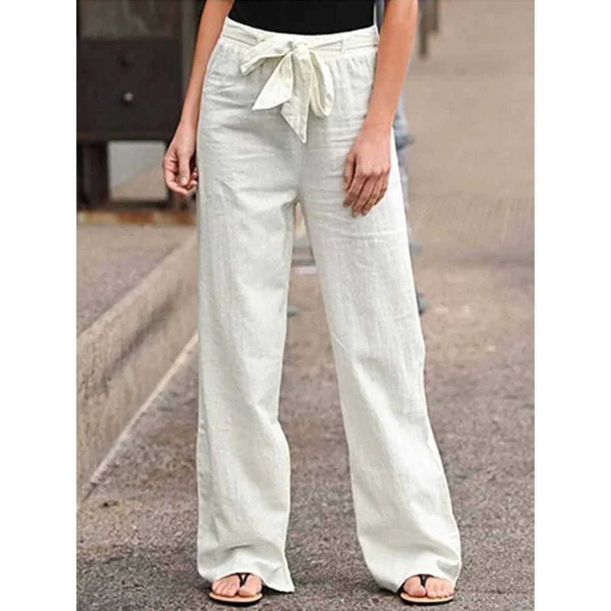 Women's wide-leg pants with drawstring waist, relaxed fit.