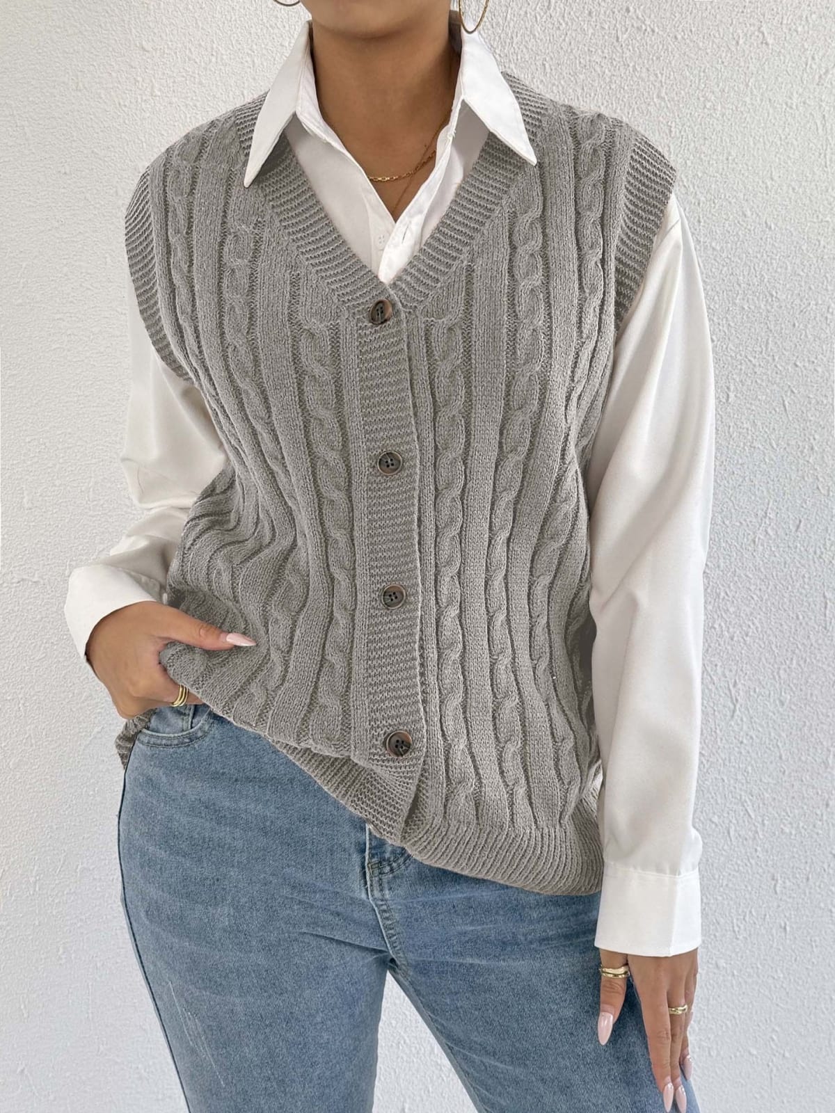 Todi Cable-Knit Sweater Vest