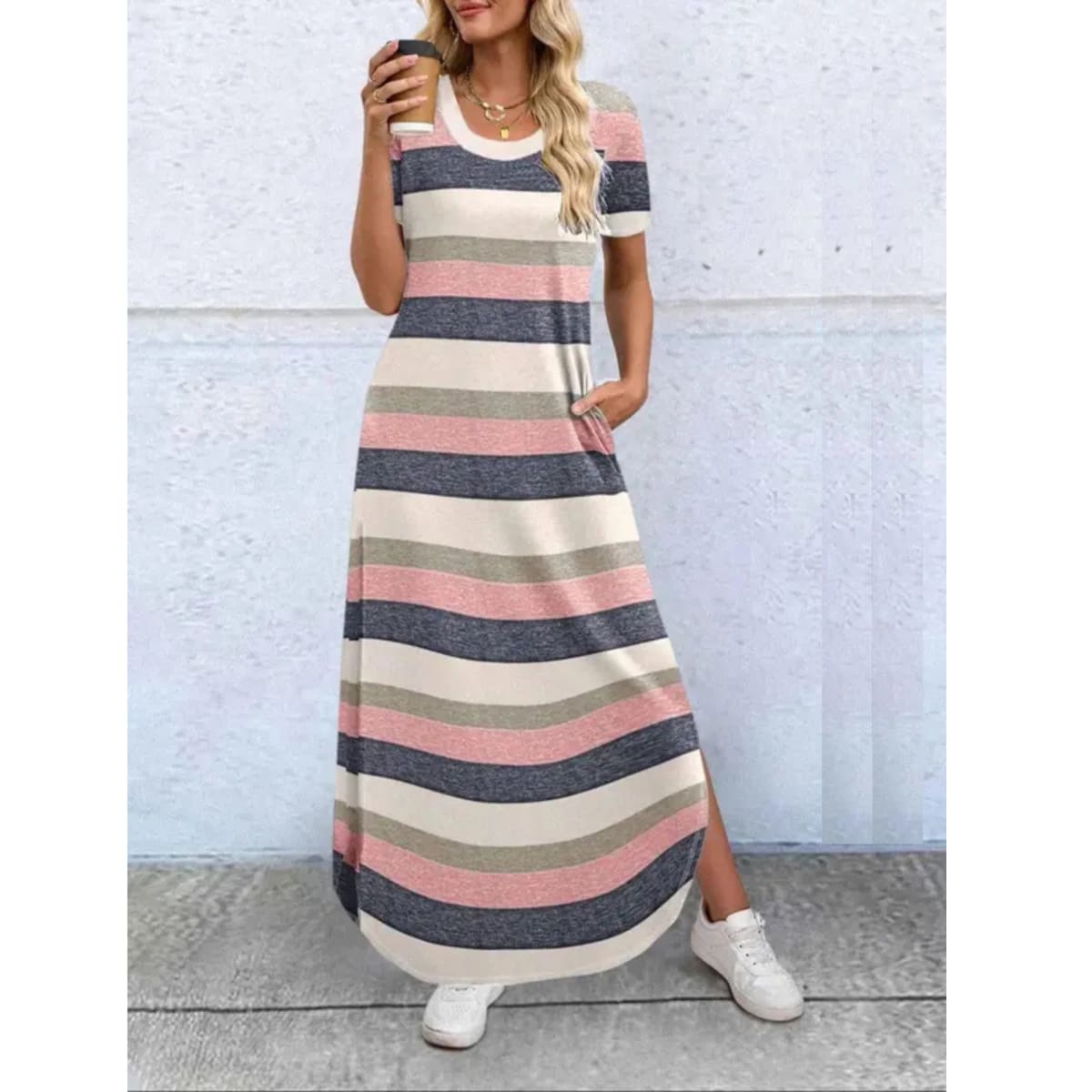 Relaxed round neck maxi dress with light fabric