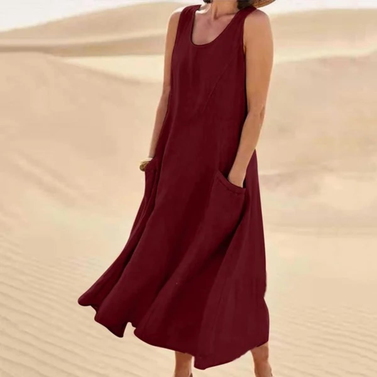 Mid-length dress with relaxed fit and flattering silhouette.