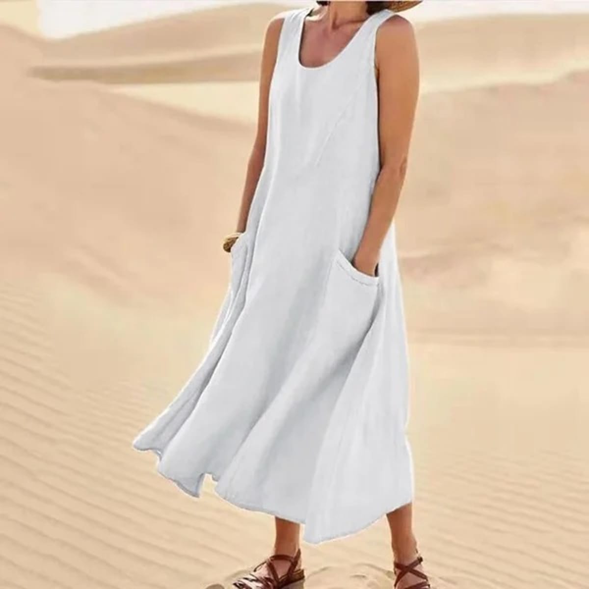 Mid-length dress with relaxed fit and flattering silhouette.