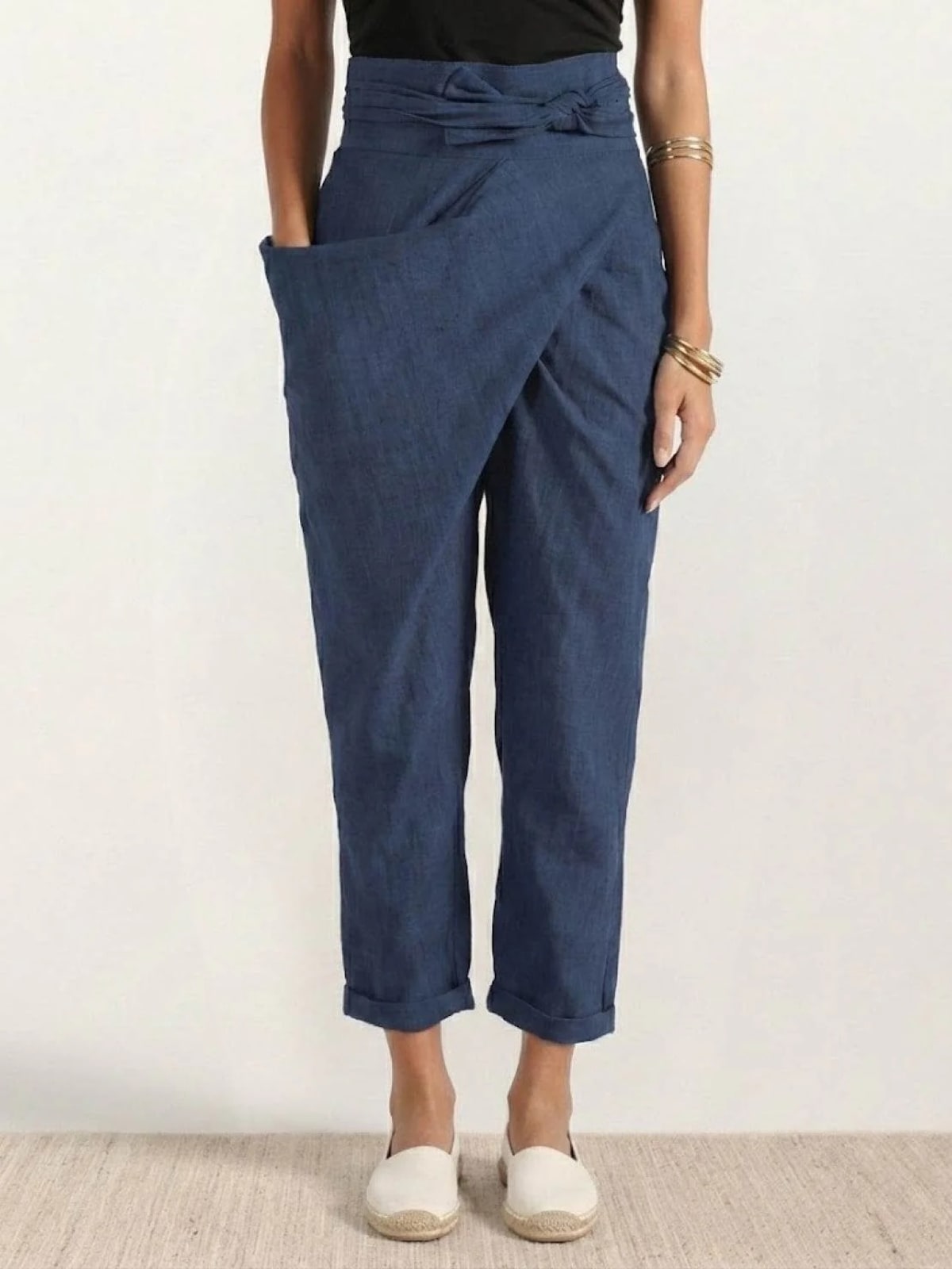 High-waisted wrap front cropped pants with bow tie.