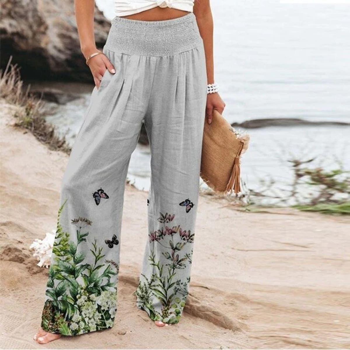 Floral wide-leg pants with elasticated waistband.